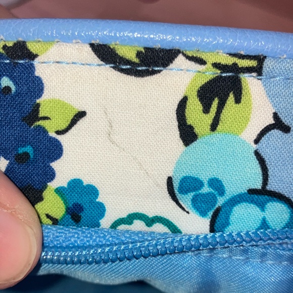 Vera Bradley XL Floral Blue Tote Bag - Picture 6 of 7